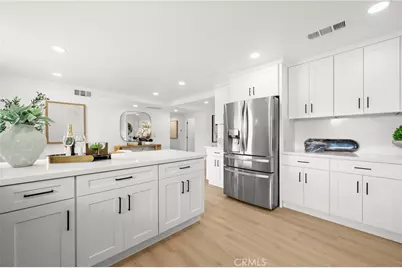 17081 Pleasant, Huntington Beach, CA 92649 - Photo 6