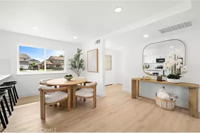 17081 Pleasant, Huntington Beach, CA 92649 - Photo 4