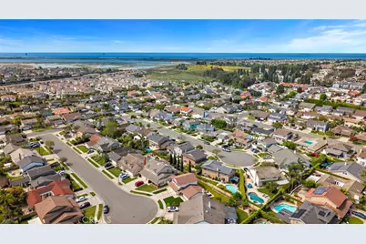 17081 Pleasant, Huntington Beach, CA 92649 - Photo 30