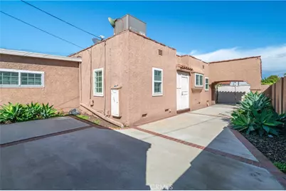 8319 S Van Ness, Inglewood, CA 90305 - Photo 24