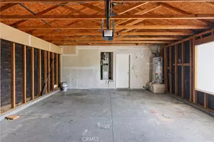 43941 Maria, Lancaster, CA 93535 - Photo 32