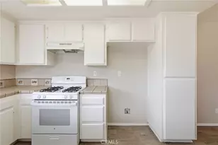 43941 Maria, Lancaster, CA 93535 - Photo 10
