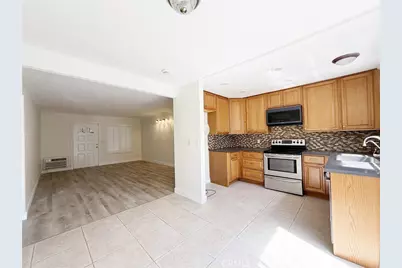 231 Springview, Irvine, CA 92620 - Photo 6