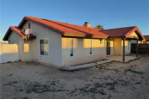 10333 Tamarisk Ave, Hesperia, CA 92345 - Photo 2