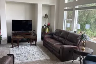 31954 Flowerhill Dr, Lake Elsinore, CA 92532 - Photo 2