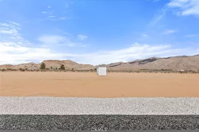11725 Lagartijo Drive, Apple Valley, CA 92308 - Photo 18