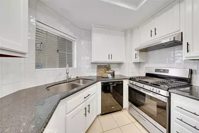 27 Timbre, Rancho Santa Margarita, CA 92688 - Photo 20