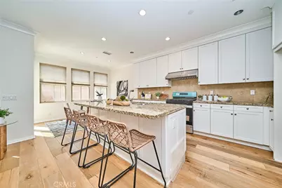121 Baritone, Irvine, CA 92620 - Photo 4