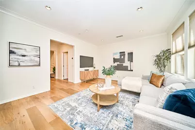 121 Baritone, Irvine, CA 92620 - Photo 6