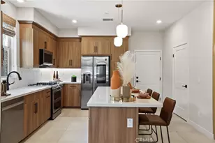 10518 Triple Crown, Cypress, CA 90720 - Photo 4