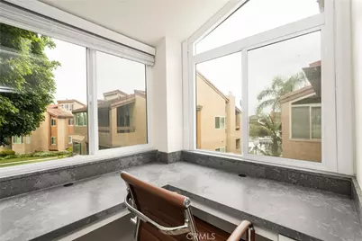 17110 Bluewater Lane, Huntington Beach, CA 92649 - Photo 24