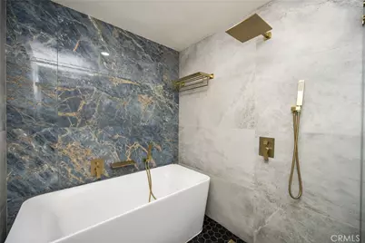 17110 Bluewater Lane, Huntington Beach, CA 92649 - Photo 34