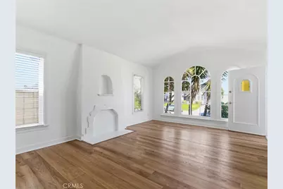 2042 W 75th Street, Los Angeles, CA 90047 - Photo 6