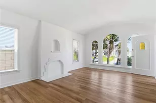 2042 W 75th St, Los Angeles, CA 90047 - Photo 6
