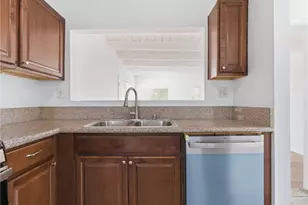 2042 W 75th St, Los Angeles, CA 90047 - Photo 14