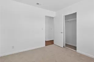 8217 Laurel Canyon Blvd, North Hollywood, CA 91605 - Photo 18