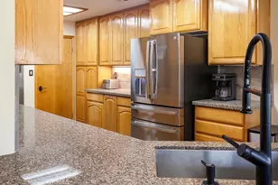 400 Dominy Dr, , CA 93545 - Photo 12