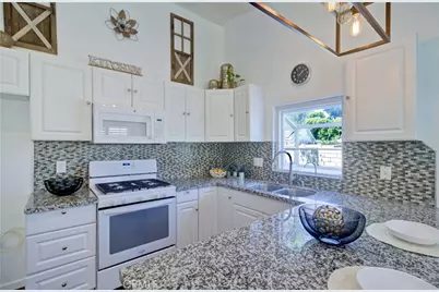 292 N Camino Arroyo, Anaheim Hills, CA 92807 - Photo 24