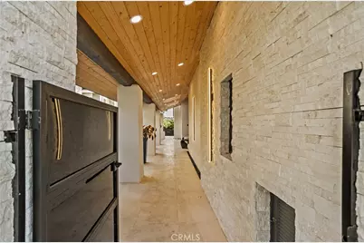 10 White Water Drive, Corona del Mar, CA 92625 - Photo 2
