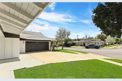 2861 Serang Place, Costa Mesa, CA 92626 - Photo 44