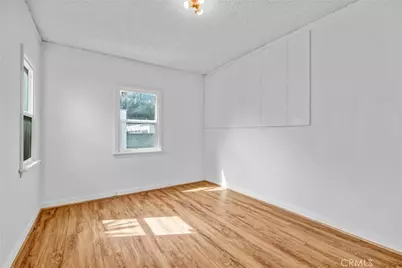 914 E 83rd, Los Angeles, CA 90001 - Photo 22