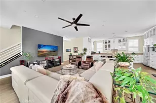 2105 Two Harbors Cir, Costa Mesa, CA 92627 - Photo 4