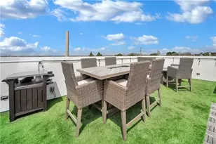 2105 Two Harbors Cir, Costa Mesa, CA 92627 - Photo 30