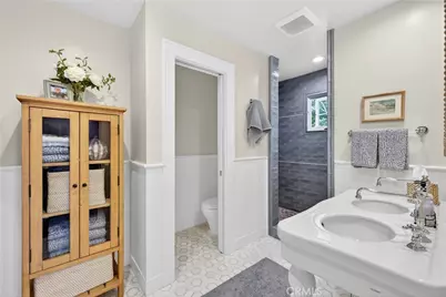 210 Bennett Avenue, Long Beach, CA 90803 - Photo 22