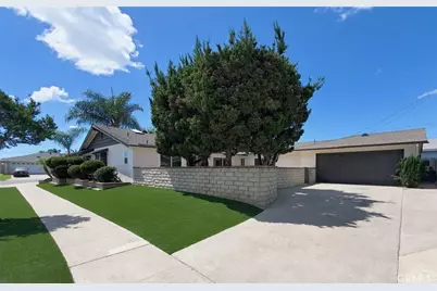 17341 Roseleaf, Tustin, CA 92780 - Photo 2