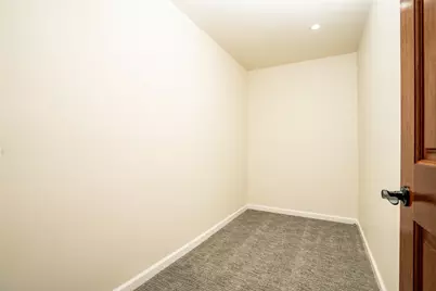 5441 Stardust, Huntington Beach, CA 92647 - Photo 14