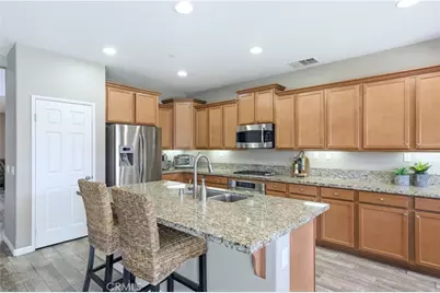 16623 Picardy, Fontana, CA 92336 - Photo 8