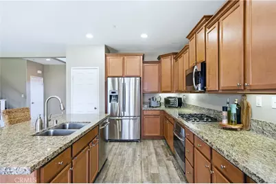 16623 Picardy, Fontana, CA 92336 - Photo 10