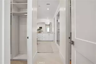107 Orbit, Irvine, CA 92618 - Photo 32