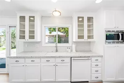 5541 Tangiers Dr, Huntington Beach, CA 92647 - Photo 10
