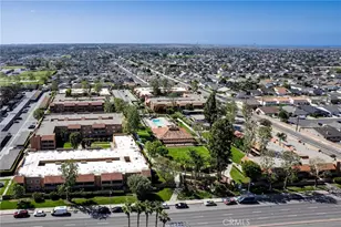 6600 Warner, Huntington Beach, CA 92647 - Photo 30
