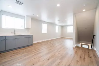 234 E 84th Street, Los Angeles, CA 90003 - Photo 10