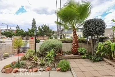 1671 E Kingsley #B, Pomona, CA 91767 - Photo 2