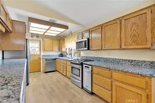 13045 Caspian Dr, Victorville, CA 92395 - Photo 14