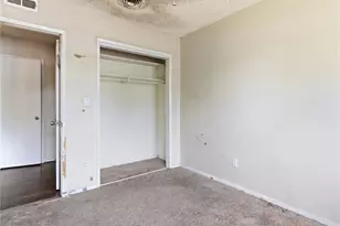 10127 Foothill Blvd, Sylmar, CA 91342 - Photo 10