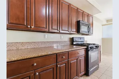 10127 Foothill Boulevard, Sylmar, CA 91342 - Photo 8