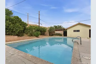 10127 Foothill Boulevard, Sylmar, CA 91342 - Photo 20