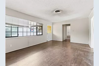 10127 Foothill Boulevard, Sylmar, CA 91342 - Photo 26