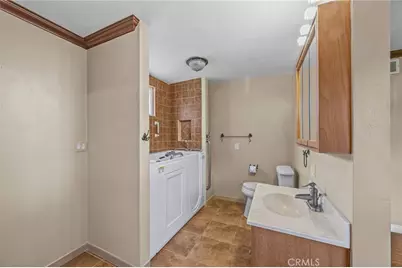 8501 Orinda Circle, Huntington Beach, CA 92647 - Photo 20