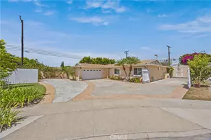 8501 Orinda Cir, Huntington Beach, CA 92647 - Photo 2