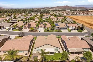 27467 Freedom Ln, Menifee, CA 92584 - Photo 34