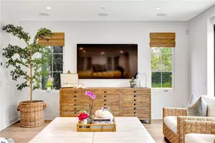 100 Della, Irvine, CA 92602 - Photo 4
