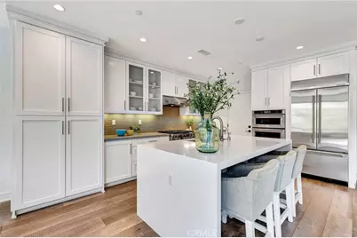 100 Della, Irvine, CA 92602 - Photo 4