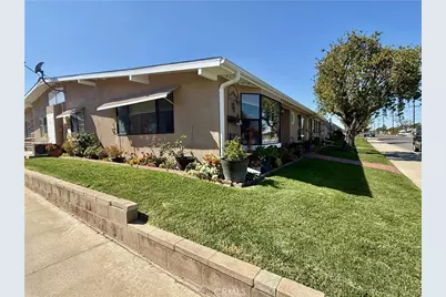 13451 St. Andrews Dr #M5-124L, Seal Beach, CA 90740 - Photo 2