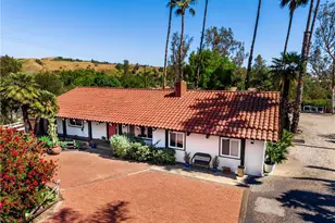 29612 Spotted Bull, San Juan Capistrano, CA 92675 - Photo 2