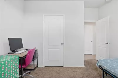 4401 Hughes Lane #36, Bakersfield, CA 93304 - Photo 14